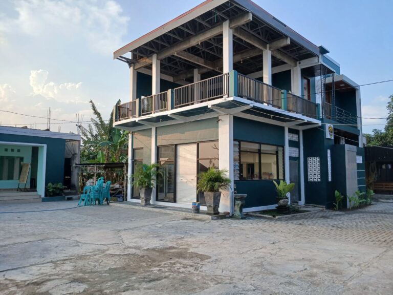 WhatsApp Image 2025-10-18 at 16.23.08